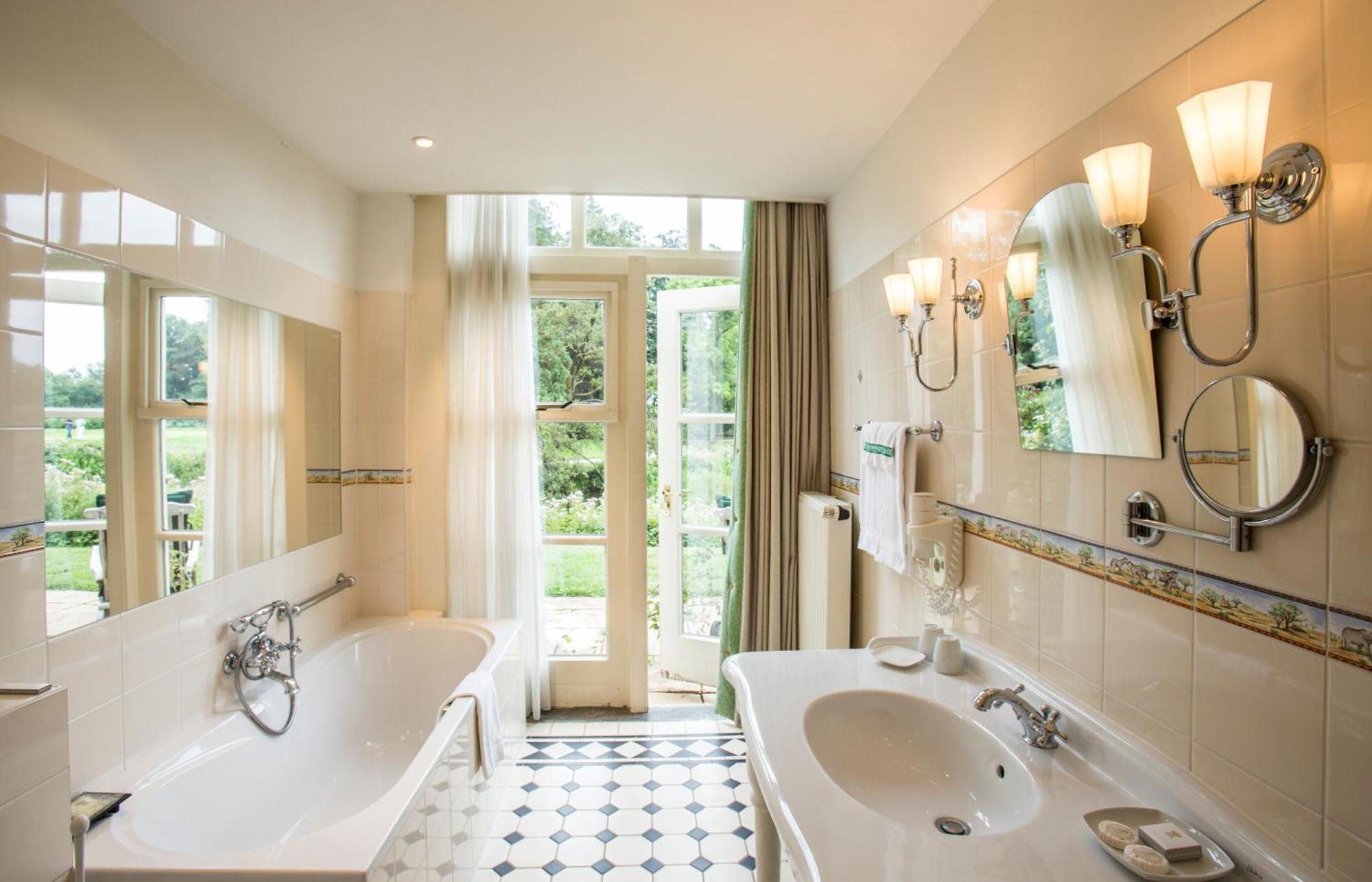 Hotel Kasteel Engelenburg 4*